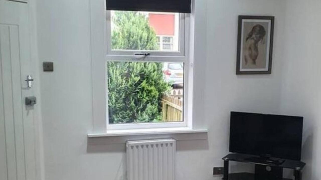 Charming 1-Bed Apartment In Peebles Luaran gambar