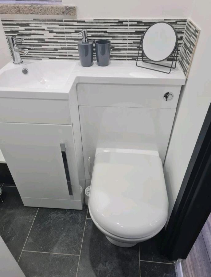 Charming 1-Bed Apartment In Peebles Luaran gambar